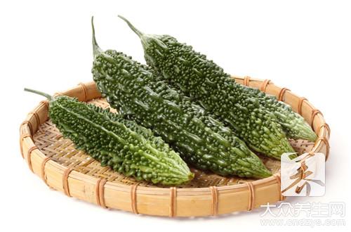 晚上喝苦瓜汁好吗