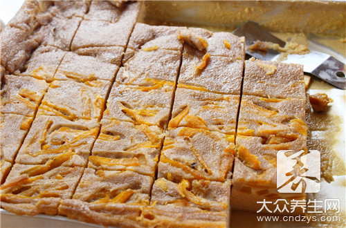 怎样在电饭煲里做蛋糕