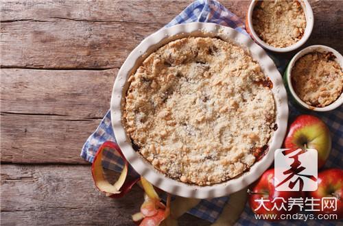 怎样在电饭煲里做蛋糕