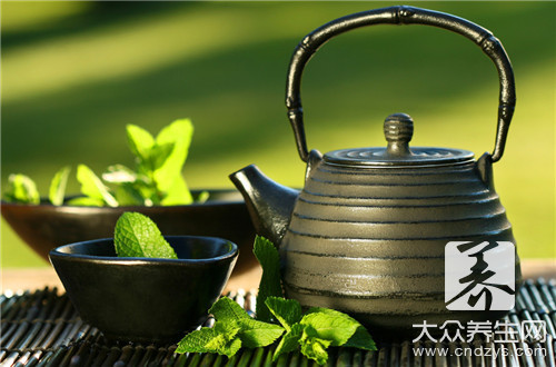  茶叶的成分和功效_茶叶的主要成分和功效