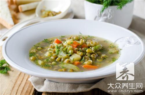 绿豆汤和苦瓜能一起吃吗