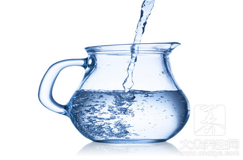 苏打水和矿泉水有什么区别？