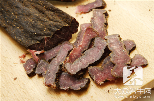 咸牛肉的腌制方法是什么？
