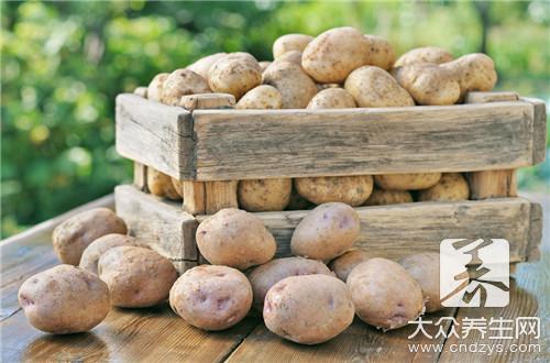  土豆祛斑的的简单方法